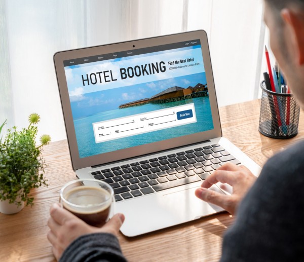 Online hotel accommodation booking website provide modish reservation system